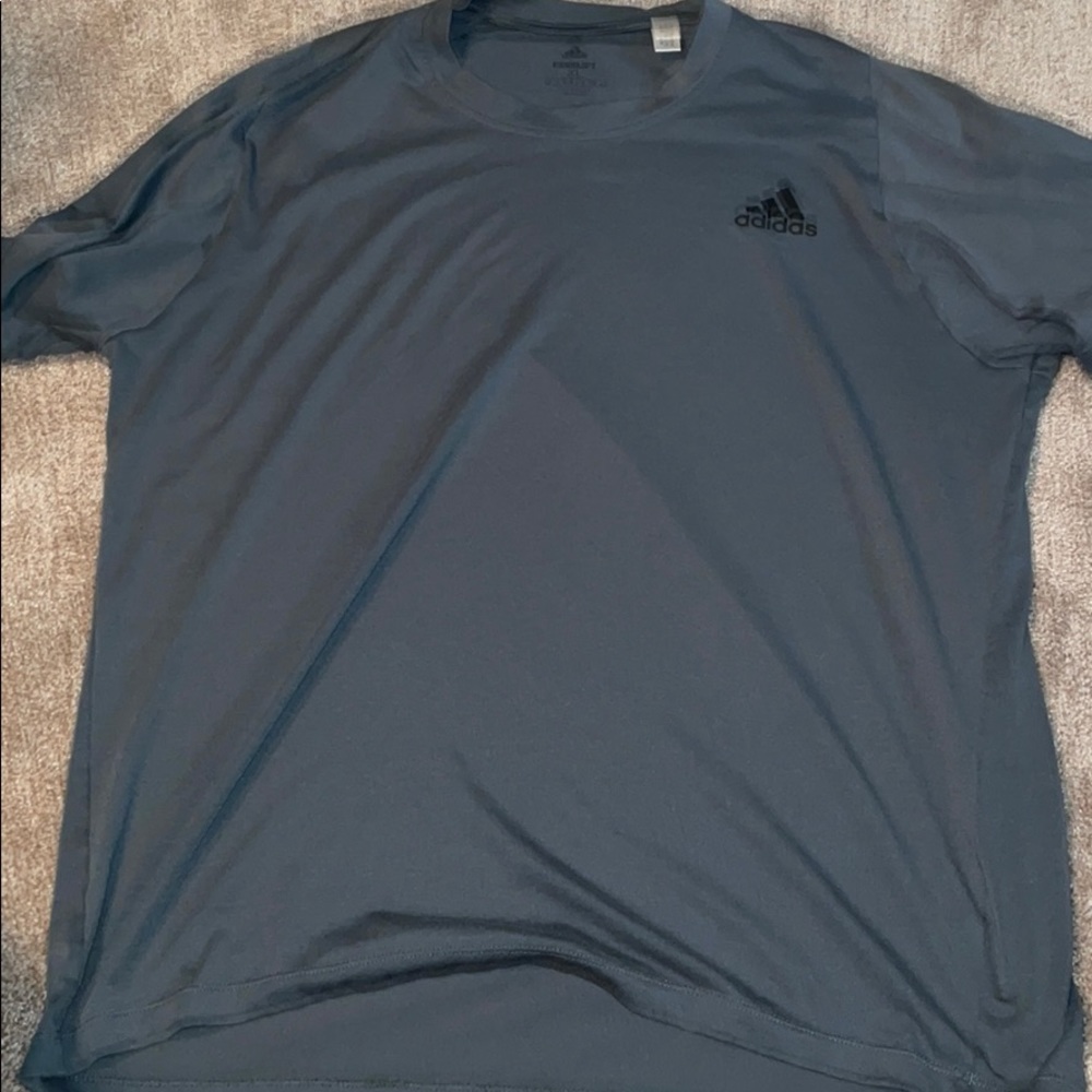 Adidas t shirt